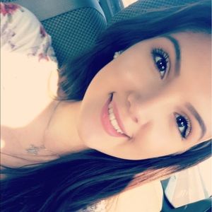 Meet your Posher, Jazmin