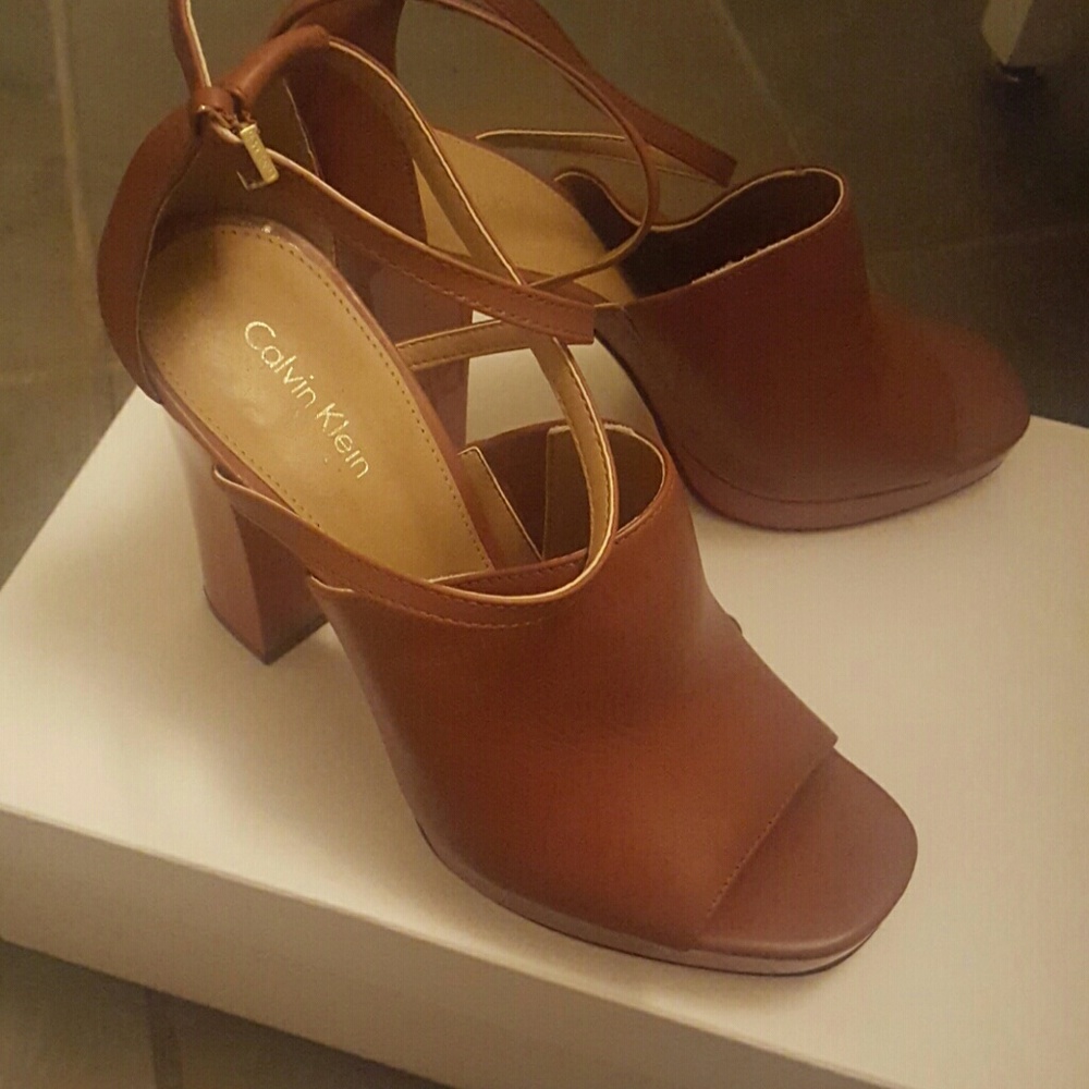 Calvin Klein shoes new never wore.