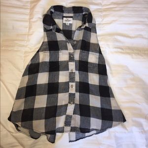 American Eagle Sleeveless plaid button down