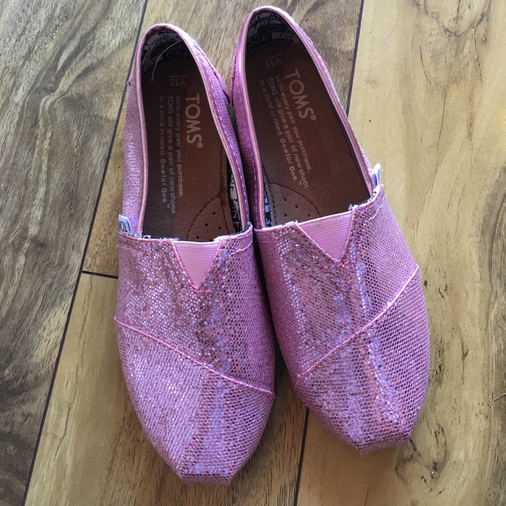 Toms shimmer pink classics ▪️13Y ▪️$22