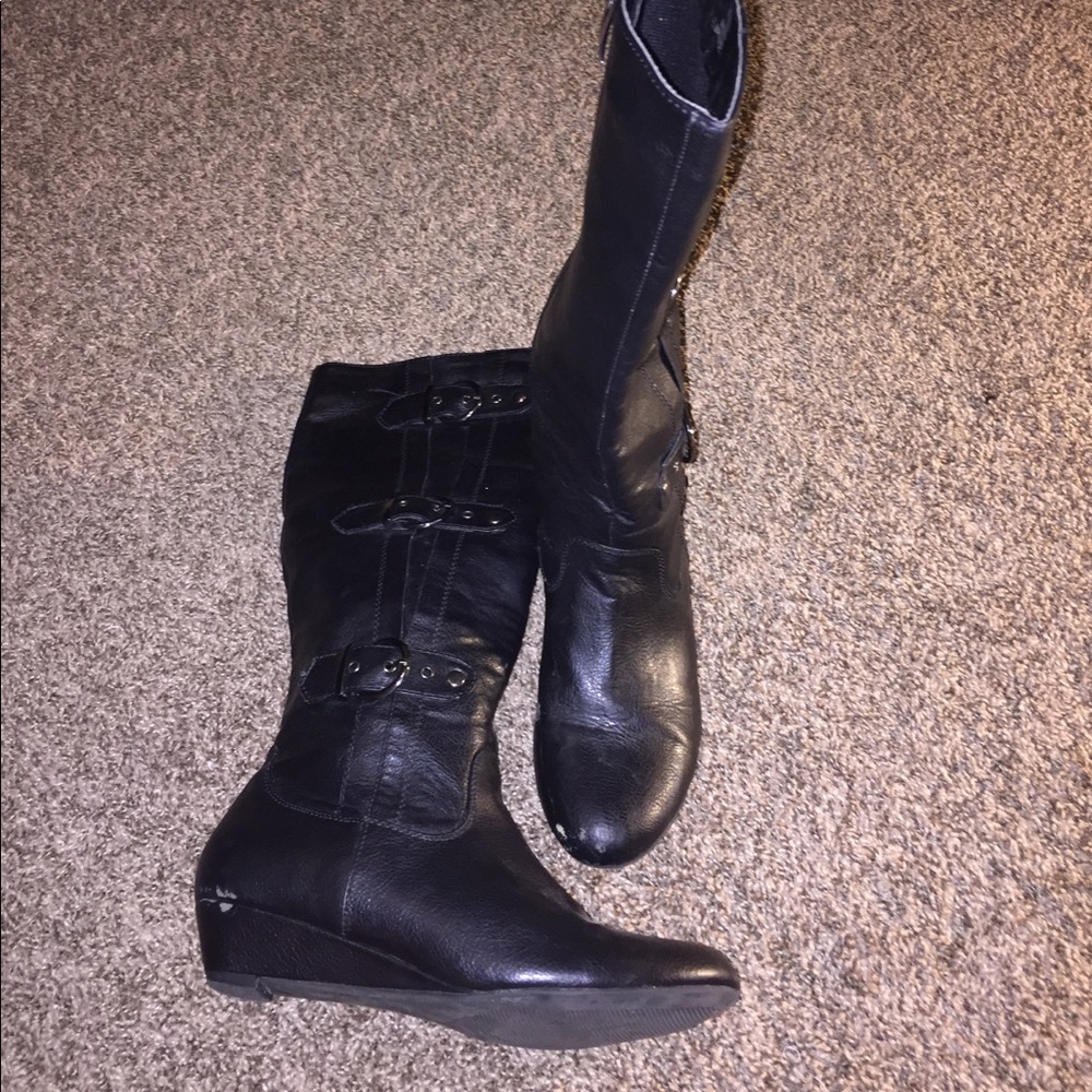 Black Right Under Knee Boots