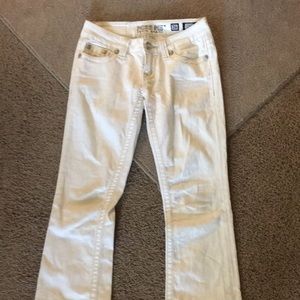 White miss me jeans