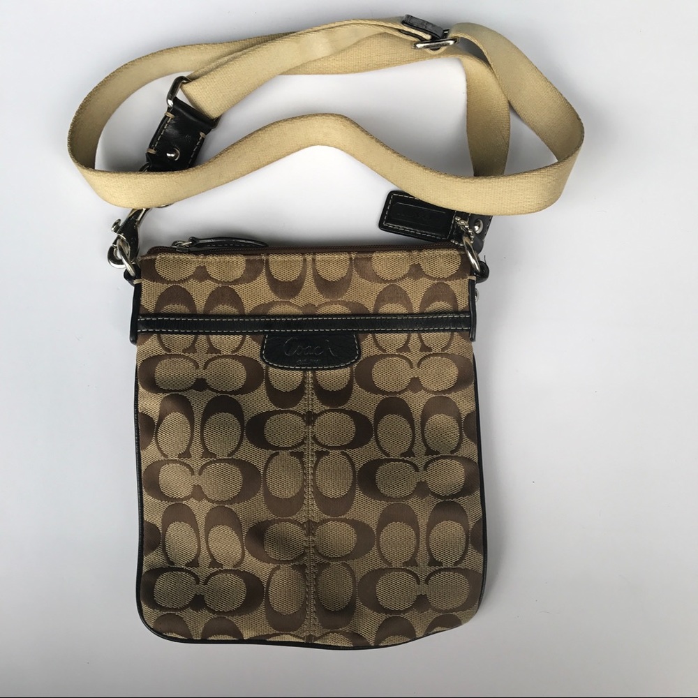 {🙃Coach} crossbody purse