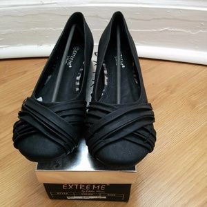 NWT Black Flats by Extreme (size 10 - 10.5)