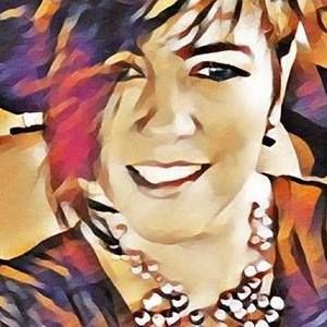 Meet your Posher, Deena