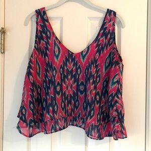 Flowy tank