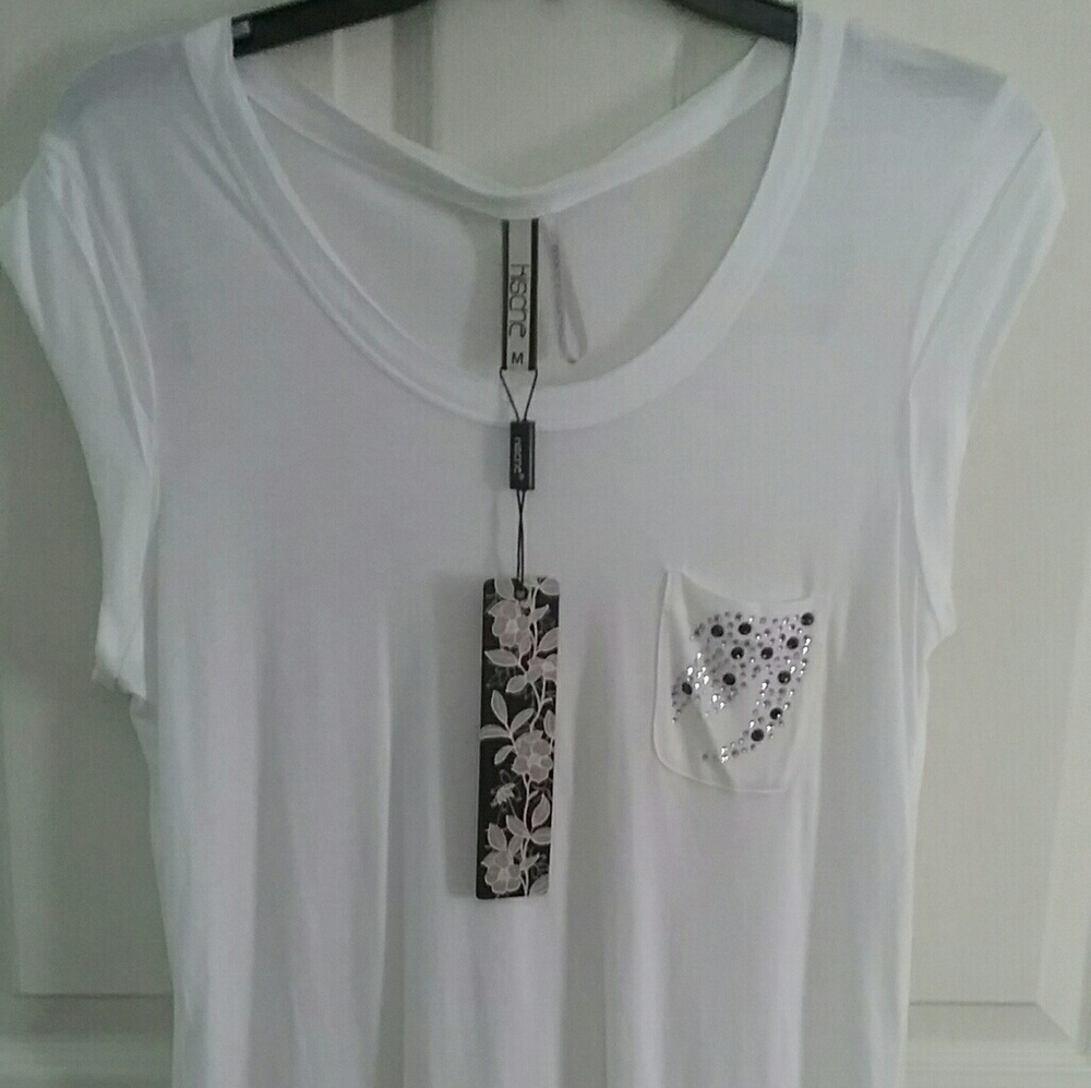 Soft sleeveless blouse..longer length of style