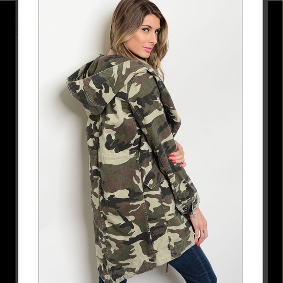 Last 1!! Five⭐️ rated Oversized Camo Anorak Jacket - Picture 3 of 3