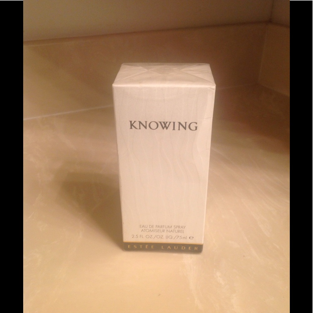NWT Estée Lauder Knowing EAU Parfum Spray