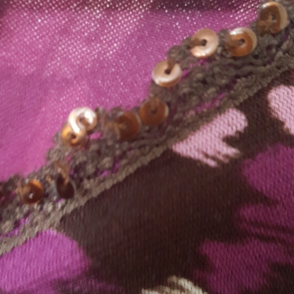 Shirt - Picture 3 of 4