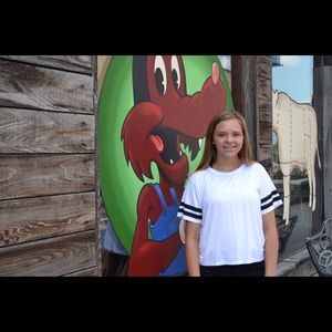 Meet your Posher, Caitlin