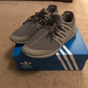 Kids Adidas Tubulars