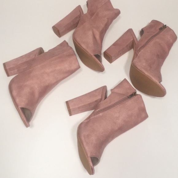 Blush Open Toe Booties Read Description For Size - Picture 4 of 7