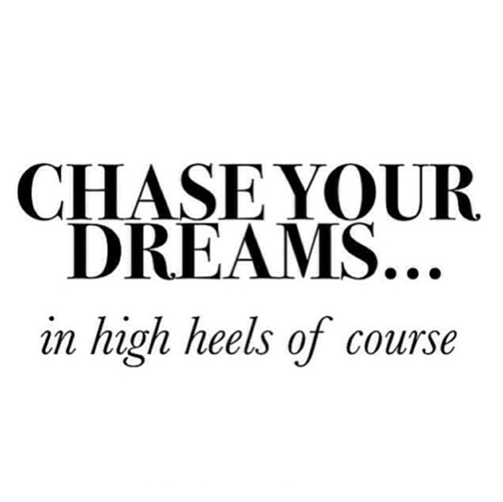 Meet your Posher, Yoli