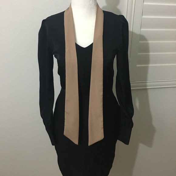 Fitted dress - Picture 1 of 4