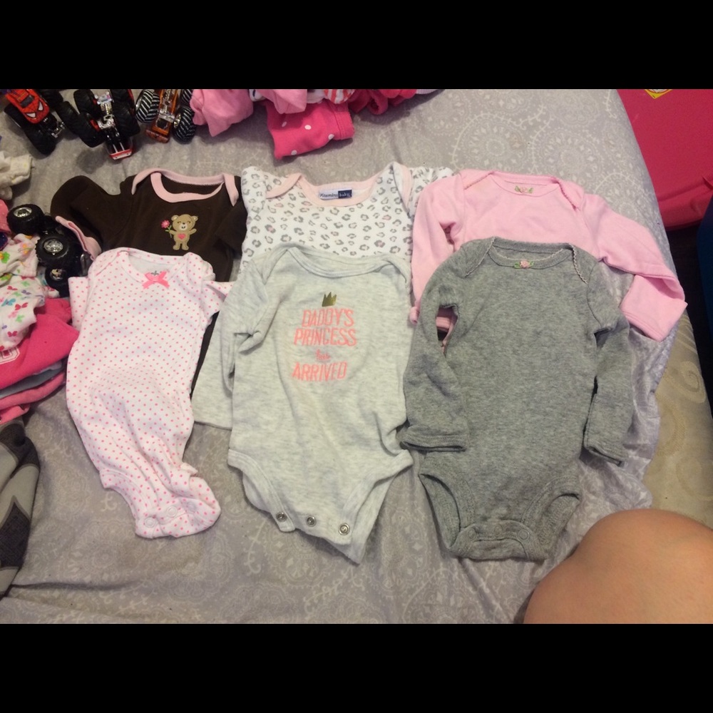 6 nb long sleeve onesie