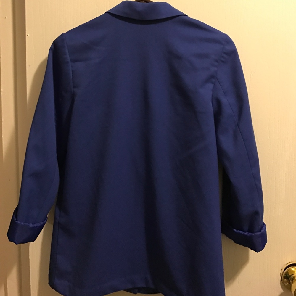 Blazer - Picture 4 of 4