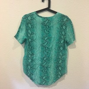 Equipment Tops - Equipment 'Riley' faded python print silk tee Equipment Tops - Equipment 'Riley' faded python print silk tee