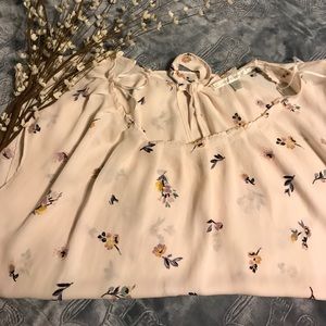 Beautiful blouse for any occasion 🌸✨👚