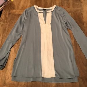 Ann Taylor blue and white blouse