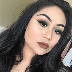 Meet your Posher, Alexandra