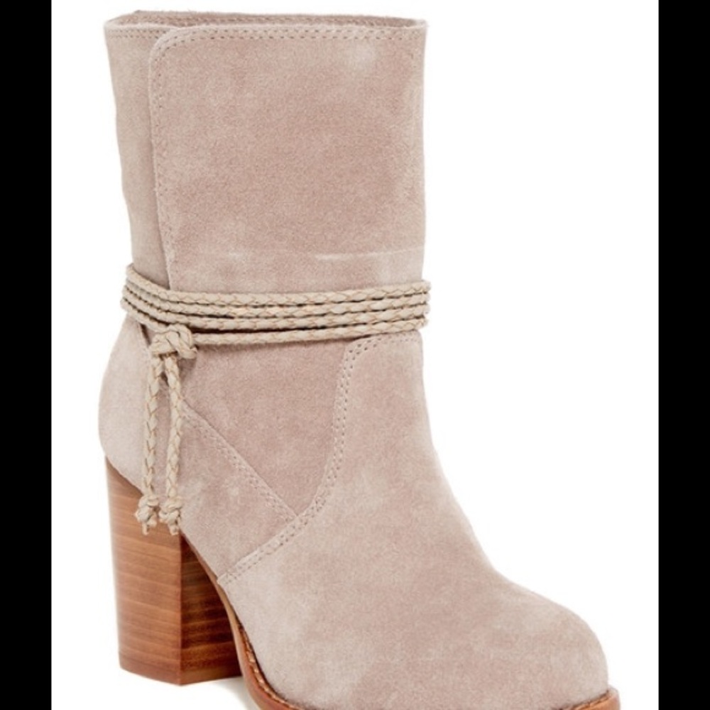 Reduced Splendid Suede Ankle Boot
