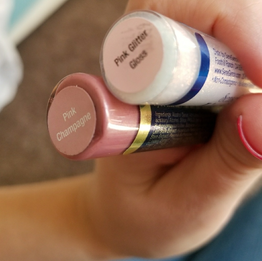 Pink Champagne & Pink Glitter Gloss Kit!