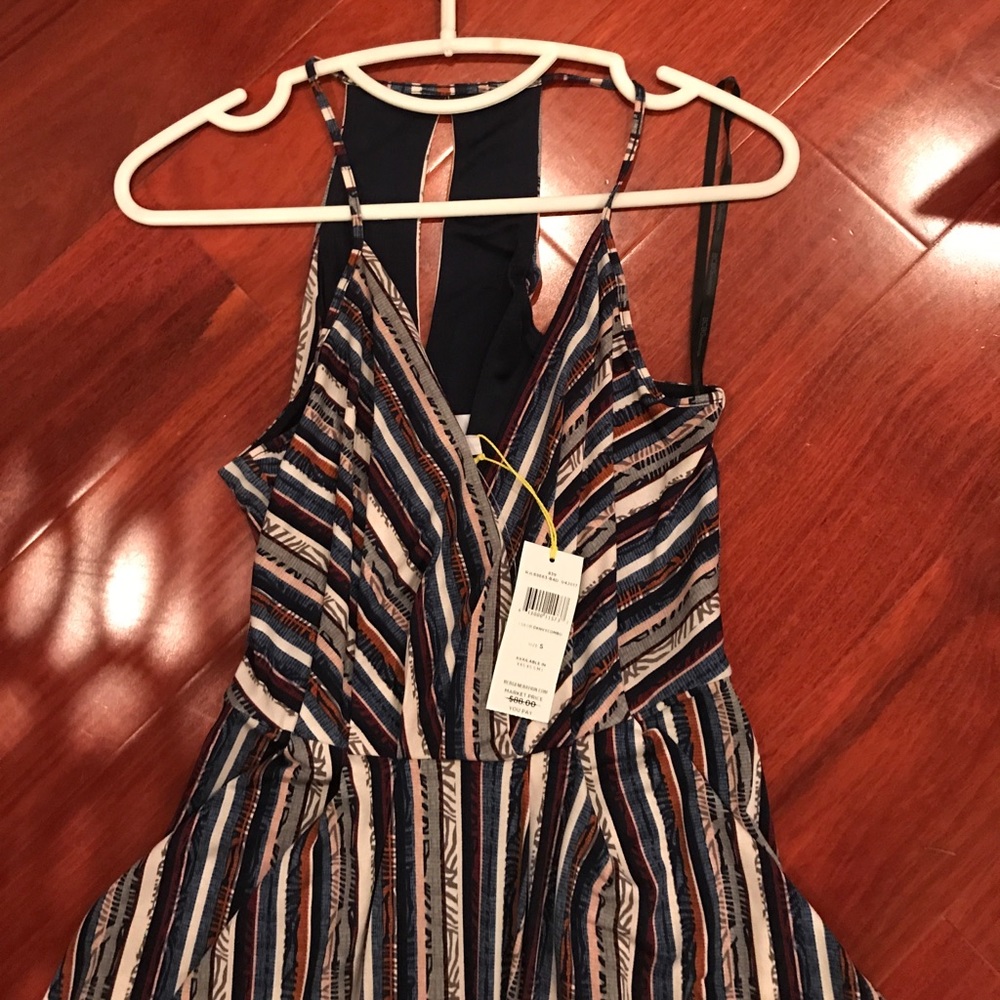 Dress - Picture 3 of 5