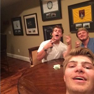 Meet your Posher, Bennett