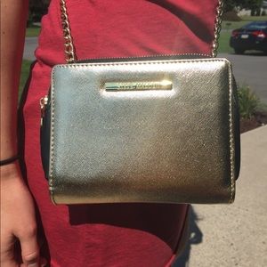 Steve Madden crossbody purse