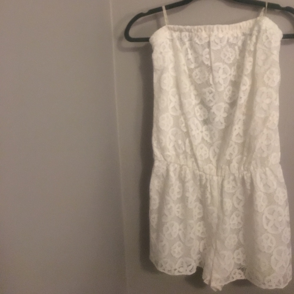 Lilly Strapless Lilah Romper in Resort White