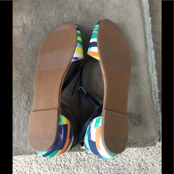 Gap multicolor strappy flats size 7 - Picture 4 of 4