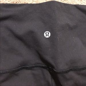 Gently Worn Lululemon Wunder Under Crop Yoga Pants