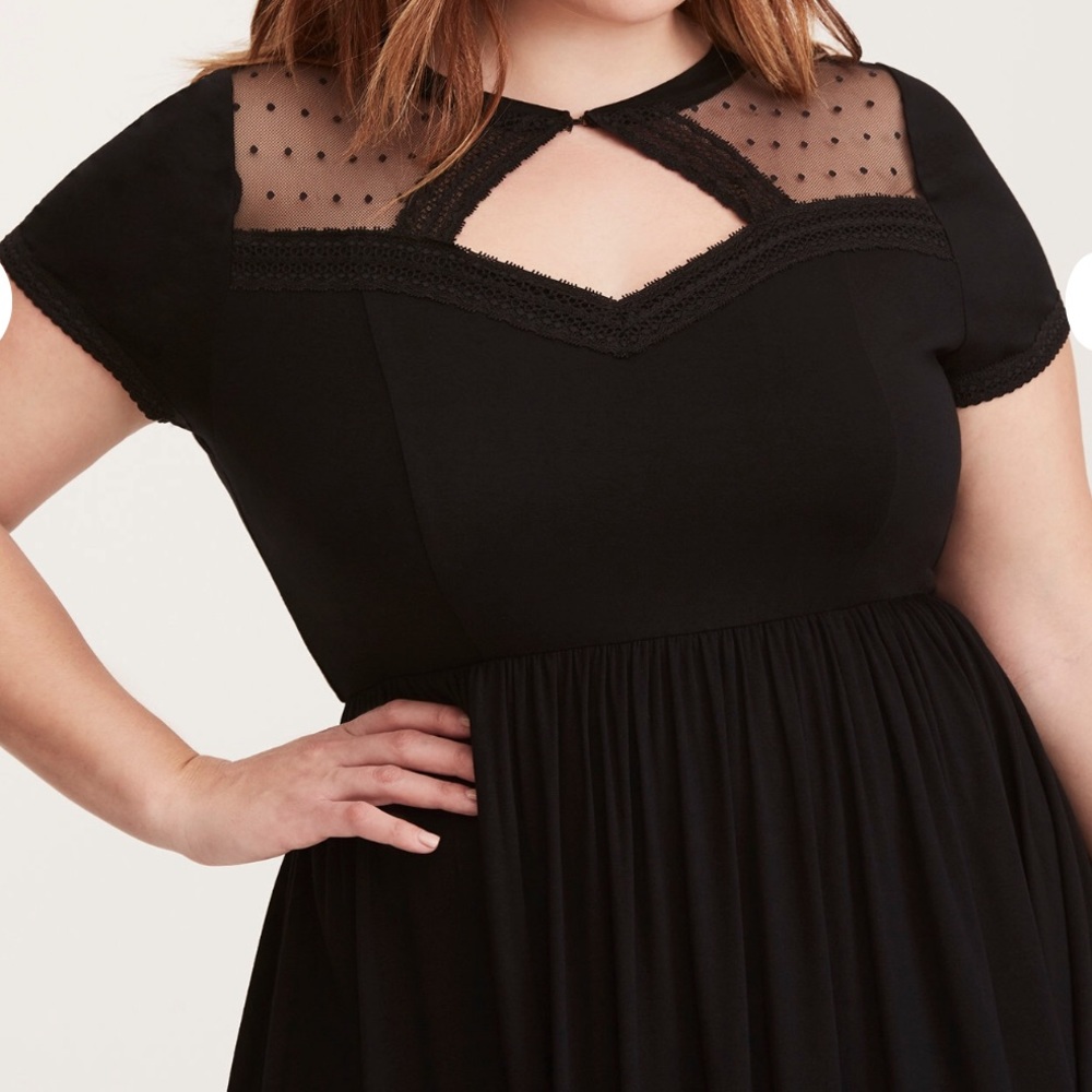 ONLY 1 LEFT!! I Dot Mesh Inset Skater Dress 🖤 - Picture 3 of 4