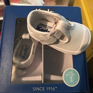 Brand new, never worn baby shoes
