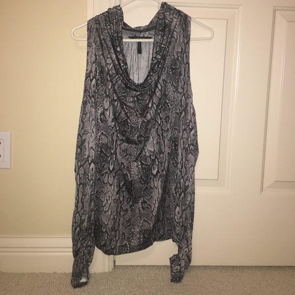 BCBG Snake print shirt 🐍 cold shoulder cutout - Picture 2 of 6