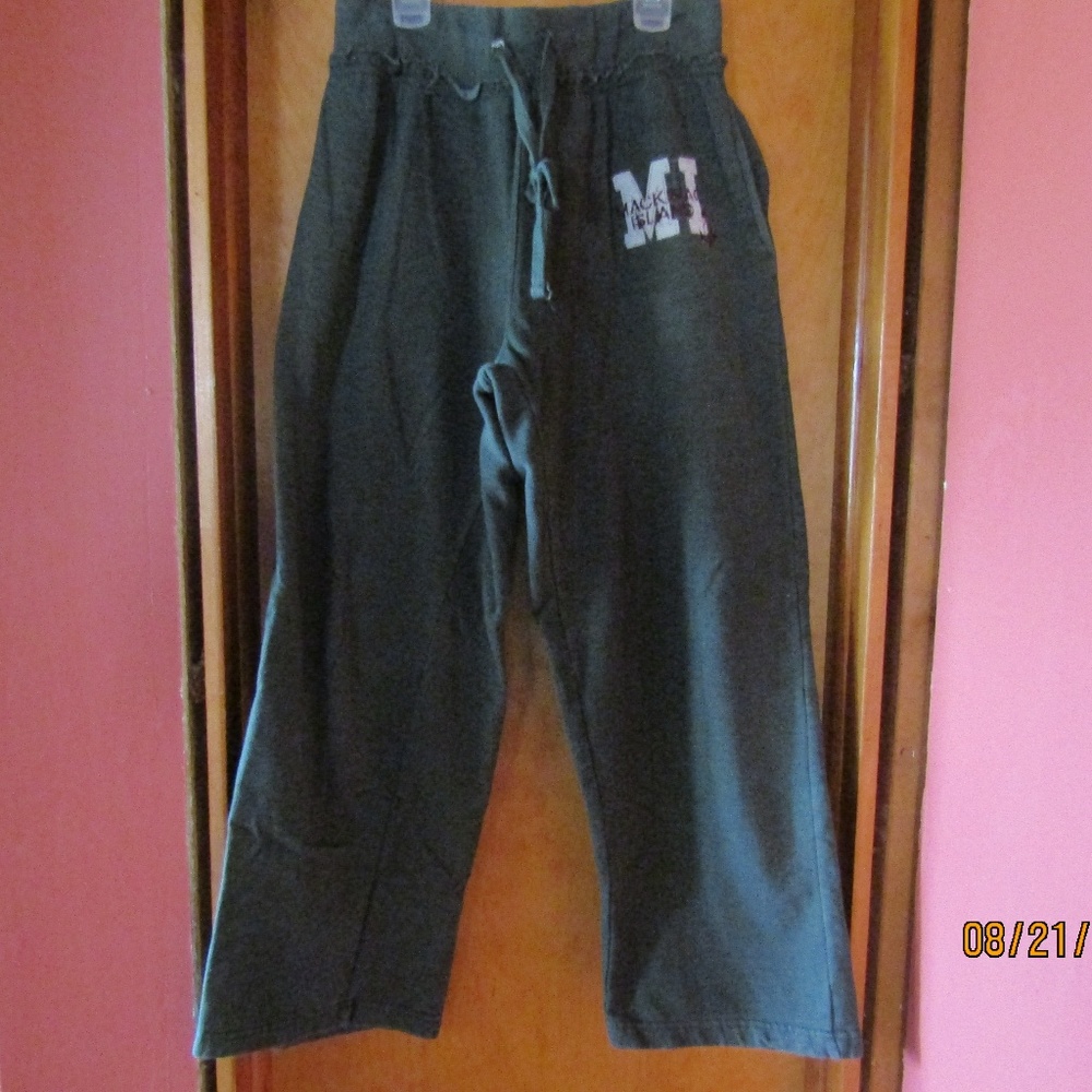 sweatpants
