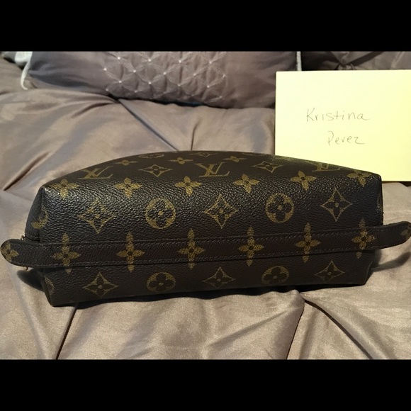 Louis Vuitton Demi Ronde Trousse Toiletry Bag - Picture 2 of 4