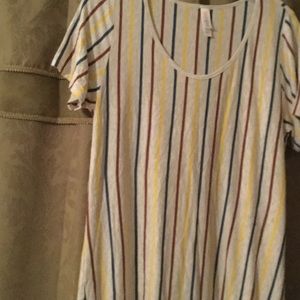 Xl lularoe classic t
