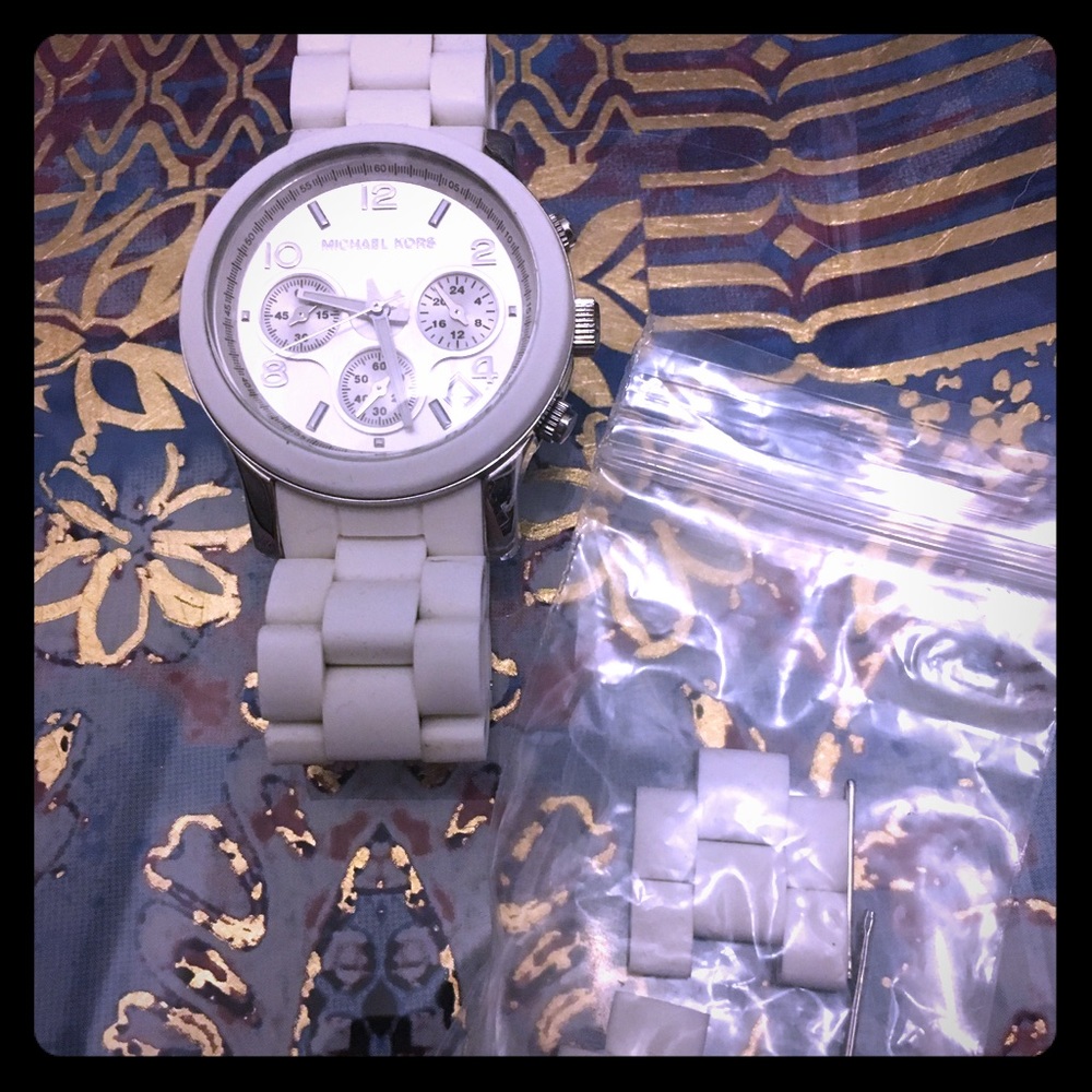 Michael kors white silicon watch