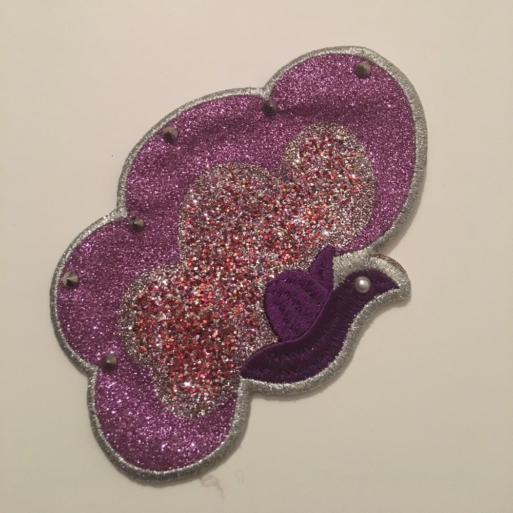 Dove glitter embroidered patch