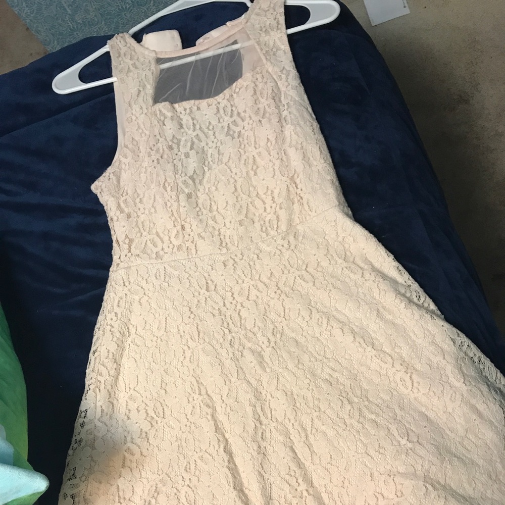 Dress ❤️ - Picture 2 of 4