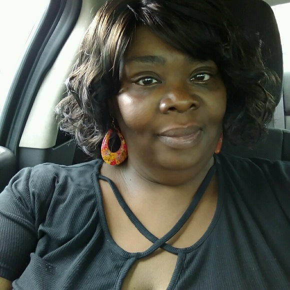 Meet your Posher, Regena - Picture 1 of 1