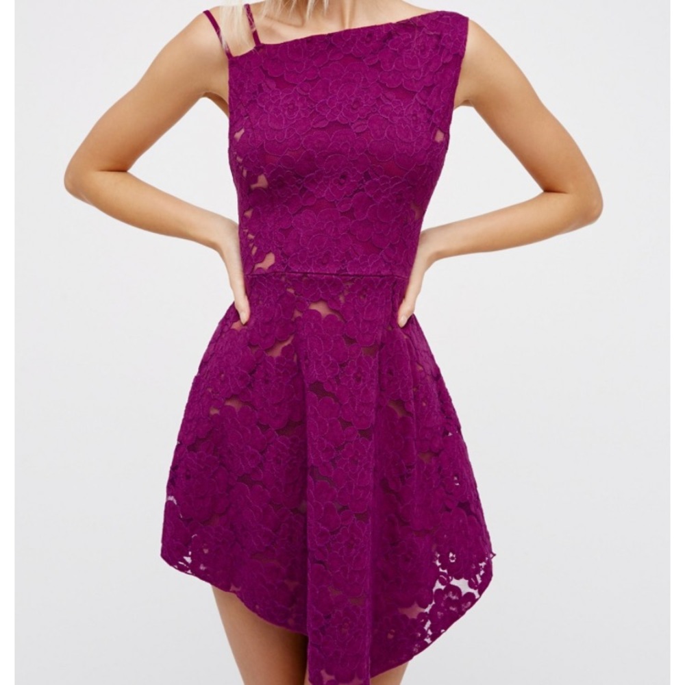 Assymetric lace for flare