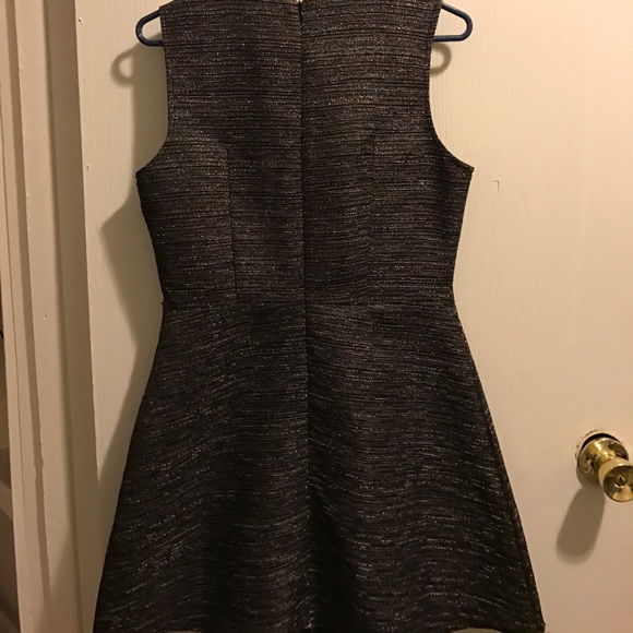 Dress - Picture 3 of 4