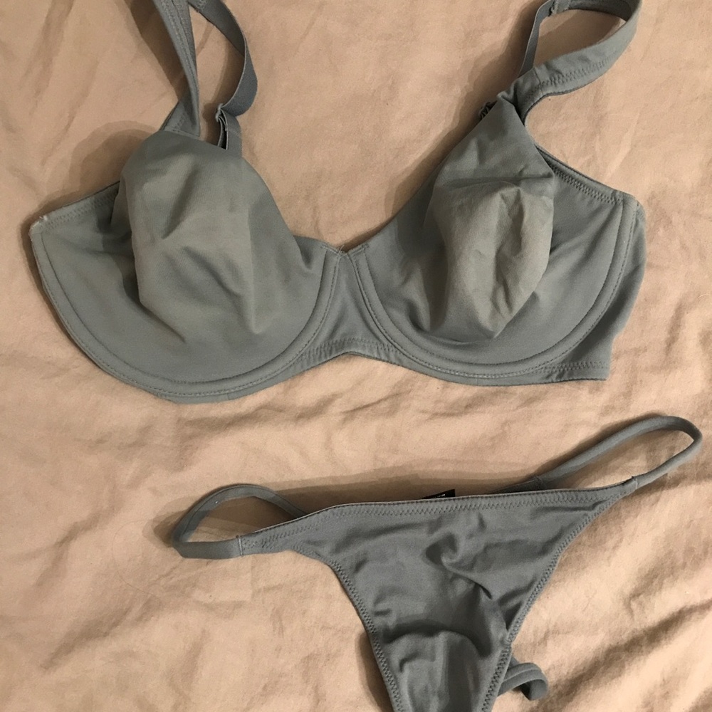 BODY by Victoria bra and panty set
