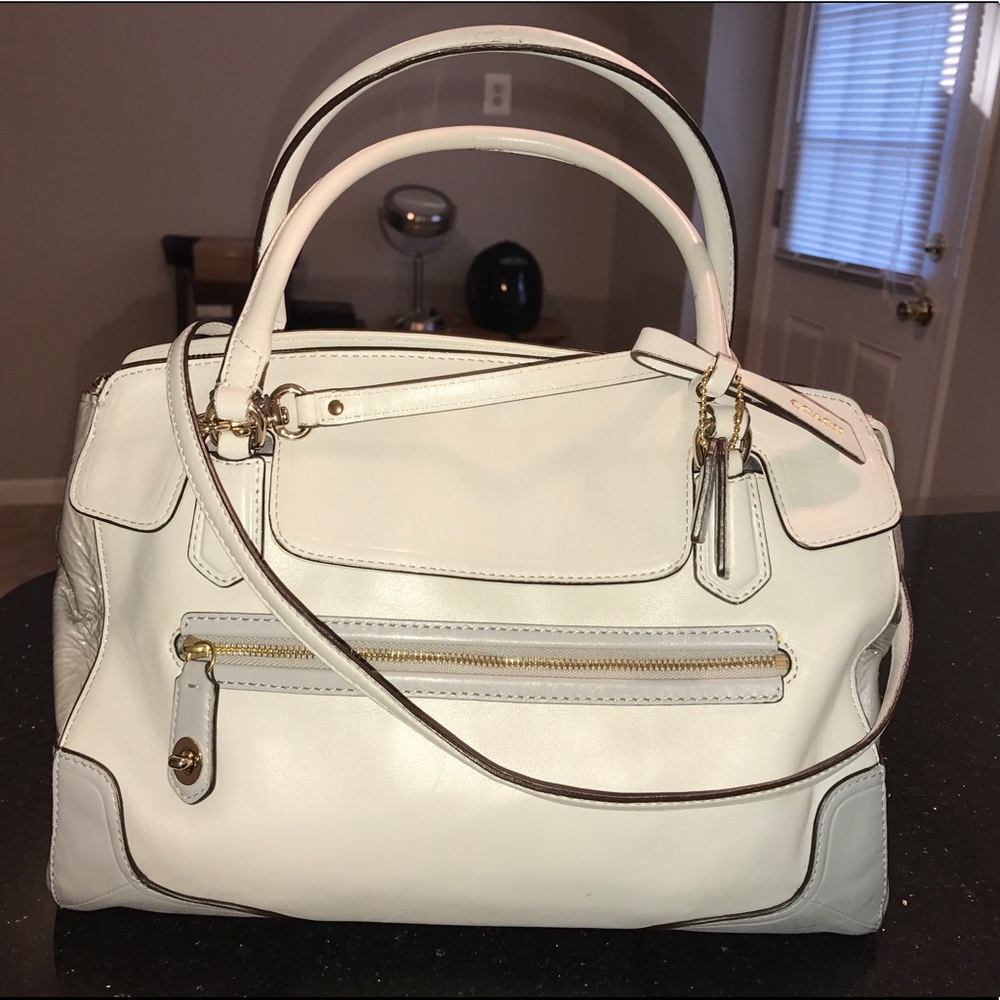 ✨Coach✨ Poppy Colorblick Leather Flap