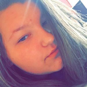 Meet your Posher, Ella