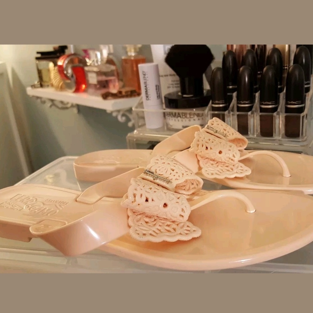 Salvatore Ferragamo jelly flats - Picture 2 of 4