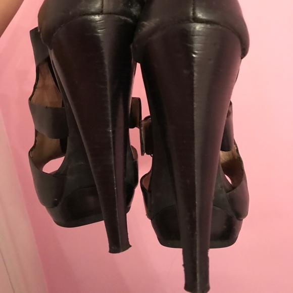 Michael Kors black buckle heels - Picture 5 of 5